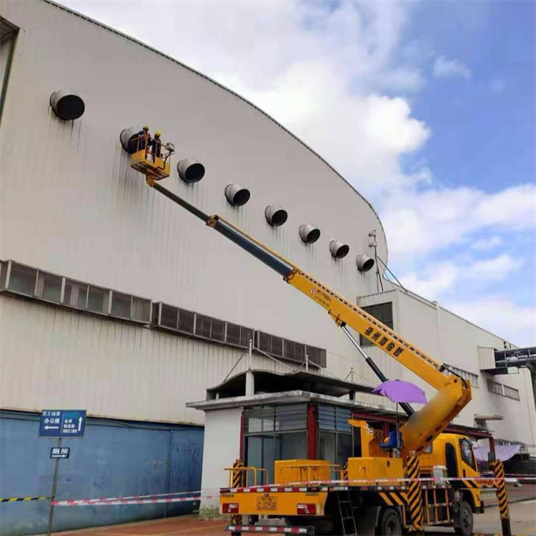 柳江高空作业车出租服务：专业广告牌安装解决方案